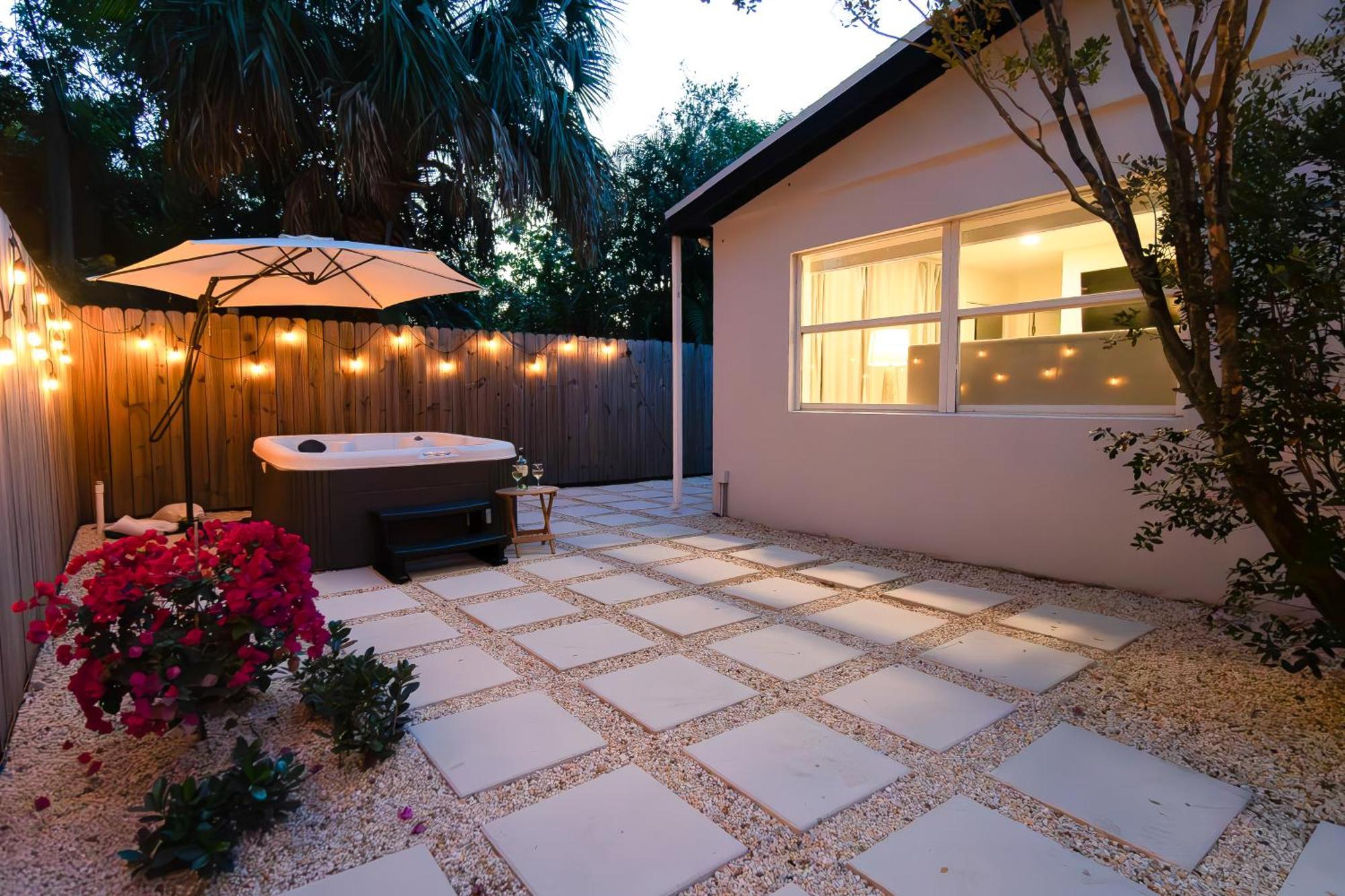 West Palm Beach Elegant 5Br With Hot Tub And Fire Pit Near Beach וסט פאלם ביץ' מראה חיצוני תמונה