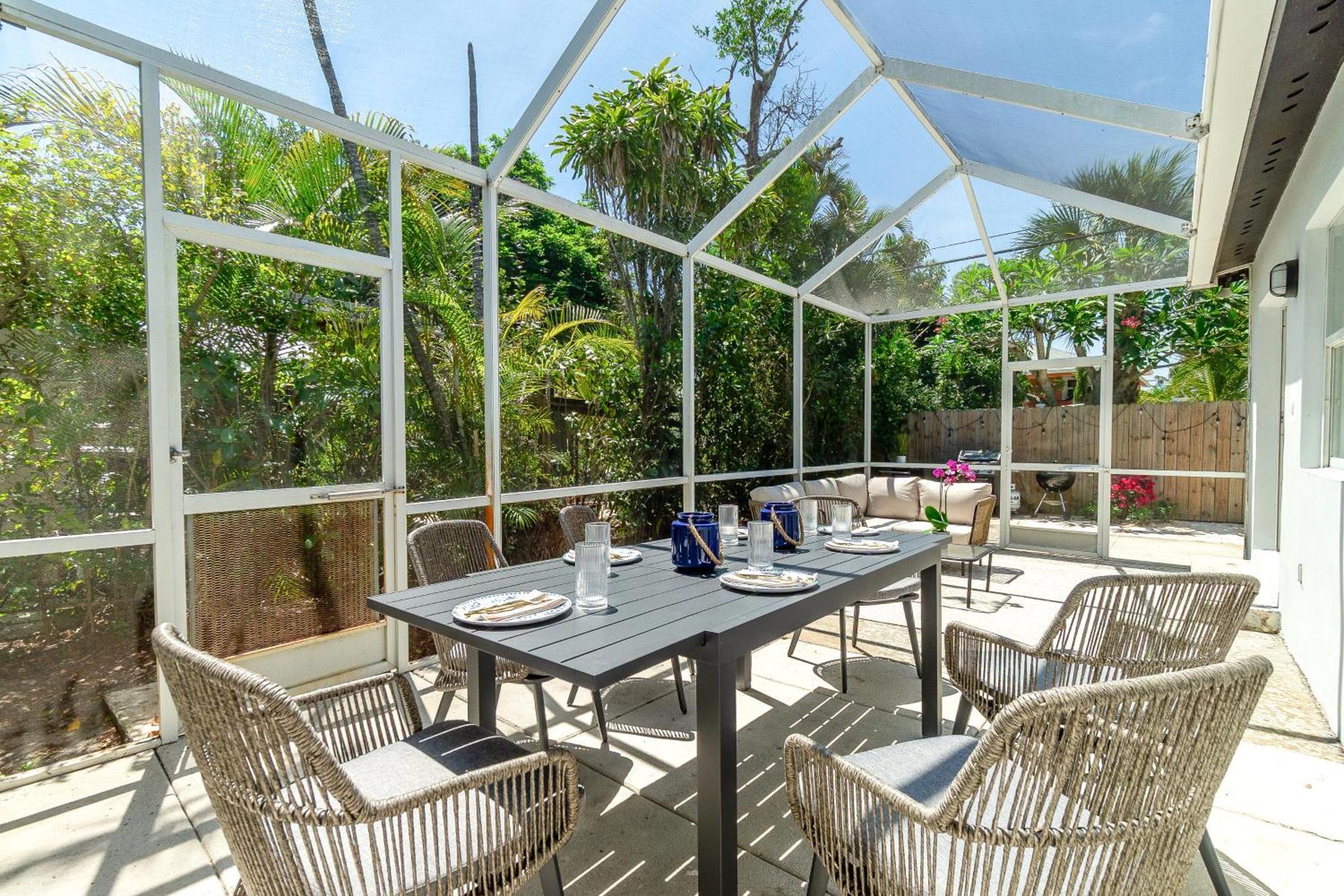 West Palm Beach Elegant 5Br With Hot Tub And Fire Pit Near Beach וסט פאלם ביץ' מראה חיצוני תמונה