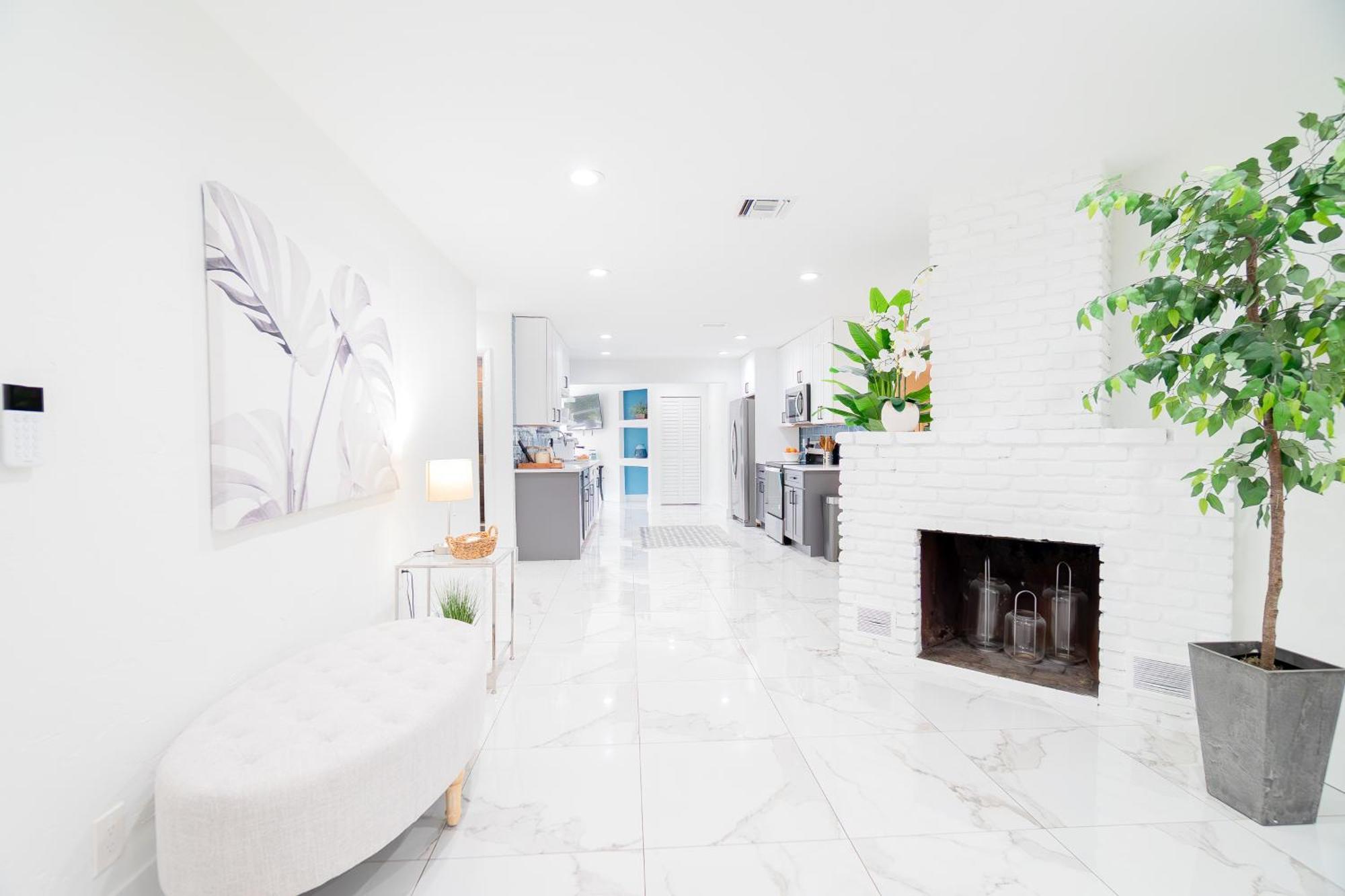 West Palm Beach Elegant 5Br With Hot Tub And Fire Pit Near Beach וסט פאלם ביץ' מראה חיצוני תמונה